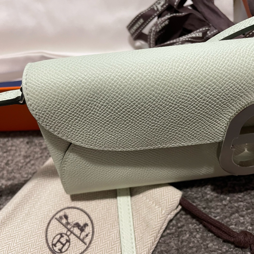 Cannot be bundled  - Vert Fizz Hermes wallet in a string. - Picture 10 of 16